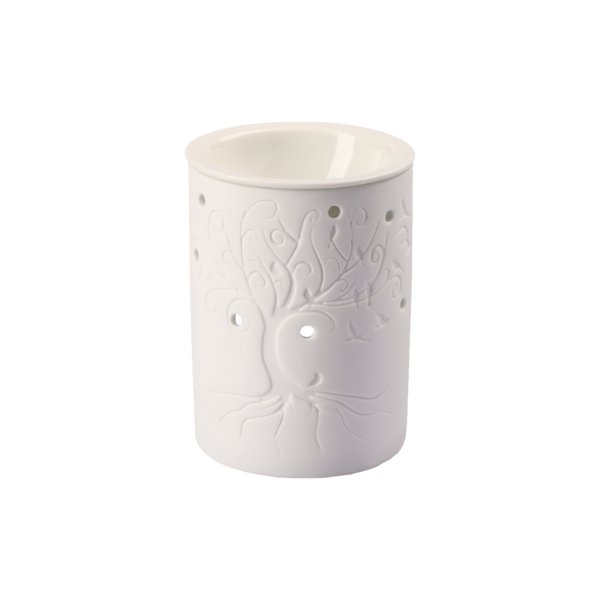 Die Plantaroma Duftlampe Lebensbaum ist ein weißer Keramik-Kerzenhalter mit geschnitztem Lebensbaum-Design, verschlungenen Ästen und Wurzeln und kreisförmigen Löchern. Perfekt als Porzellan-Duftlampe oder in eleganter Geschenkverpackung.