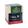 Die Räucherfass-Sprüche von Original Crottendorfer Räucherkerzen verfügen über eine leuchtend grün-rote Box mit der Aufschrift „Schön, dass es Dich gibt!“ und ein Herzsymbol. Es bietet ultimatives Räuchervergnügen und passt wunderbar zu einer Blechdose für Ihre Räucherkerzenhalter-Essentials.