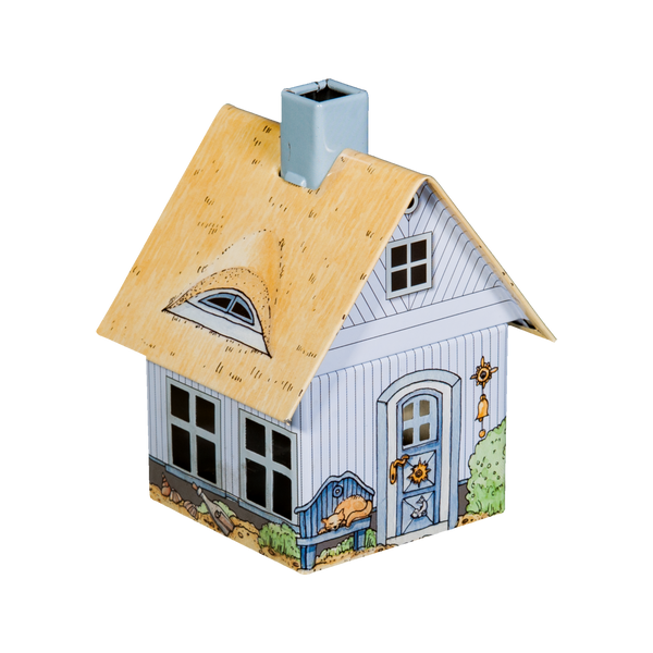 Das Räucherhäuschen Strandhaus von Original Crottendorfer Räucherkerzen ist ein dekoratives Keramikhaus mit einem schrägen hellbraunen Dach, illustrierten Wänden mit Fenstern, einer sonnengeschmückten Tür und einer Katze auf einer Bank. Es zeigt skurrile Gartenmotive und verleiht jedem Raum einen Zauber.