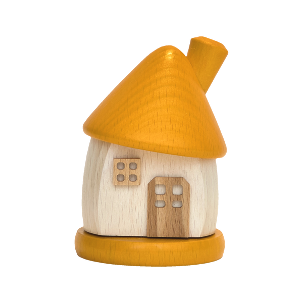 Das von Holzwaren Egermann gefertigte Räucherhäuschen rund aus Holz weiß/gelb ist eine bezaubernde Figur, die einem Haus mit rundem gelbem Dach und Schornstein ähnelt. Seine beigen Wände, die braune Tür und die quadratischen Fenster erinnern vor einem schwarzen Hintergrund an den spielzeugartigen Charme der Erzgebirge-Kunst.