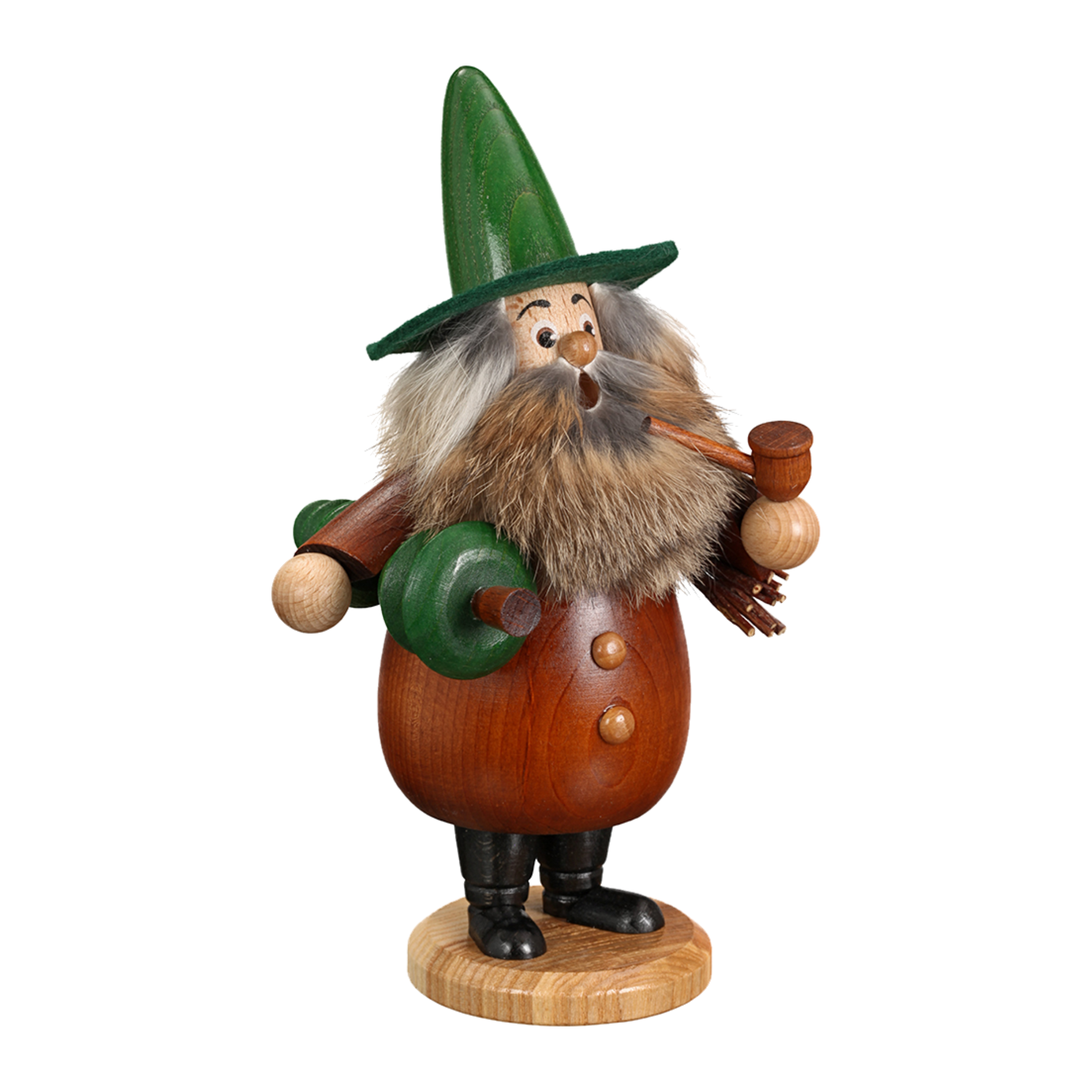 Der Wurzelzwerg Baummauser braun von DWU Drechselwerkstatt Uhlig ist eine bezaubernde Holzfigur mit buschigem Bart, grünem Hut, Pfeife und rundem Körper mit Knöpfen. Er steht stolz auf einem runden Sockel wie traditionelle erzgebirgische Volkskunst und ähnelt einem klassischen Räuchermann.