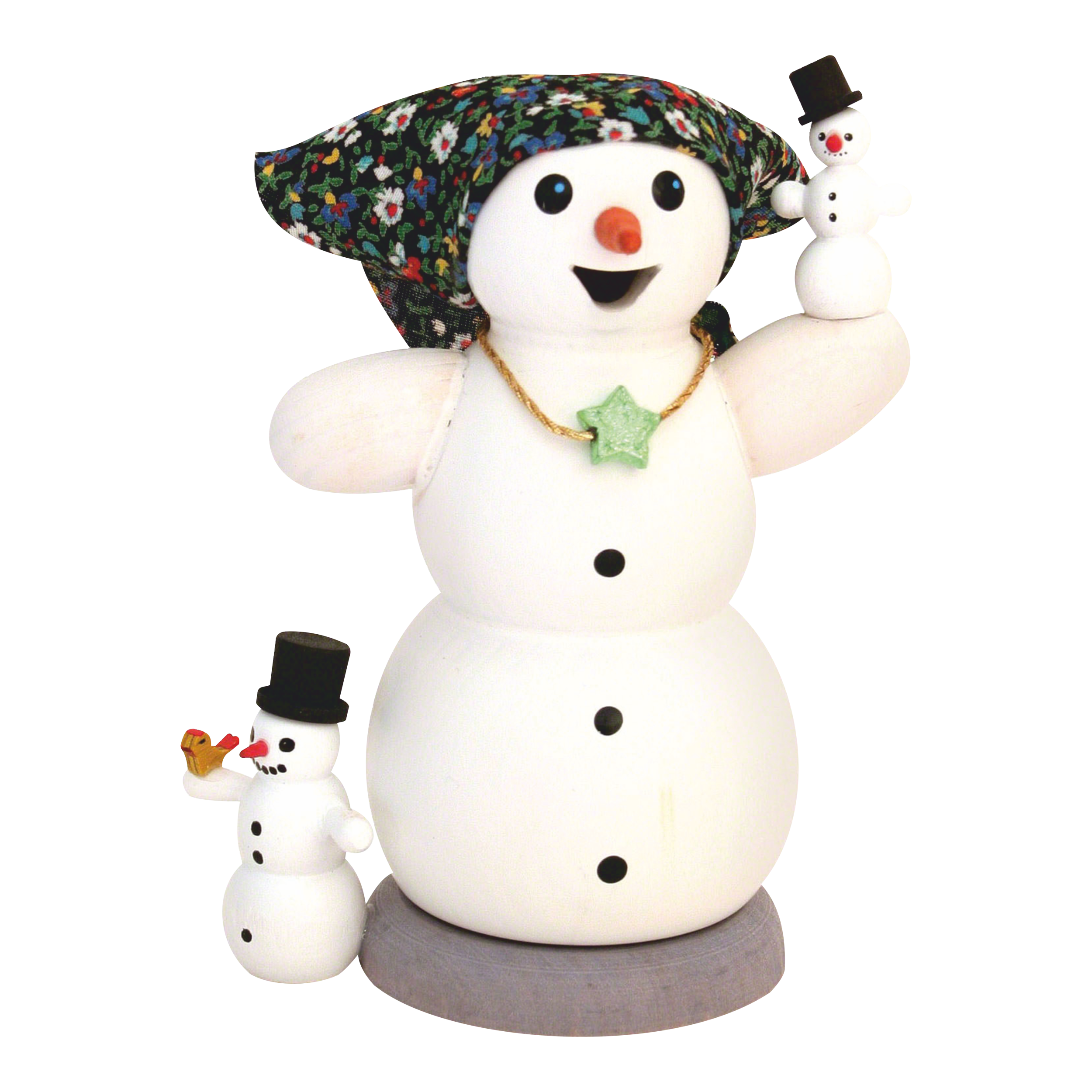 Die Räucherfigur Schneefrau mit 2 Kindern von Drechslerei Kuhnert zeigt einen fröhlichen Schneemann mit geblümtem Kopftuch, Sternenkette und schwarzen Knöpfen. Begleitet von zwei kleineren Schneemännern mit Zylindern, von denen einer einen Vogel hält, fängt sie den verspielten Charme der erzgebirgischen Volkskunst ein.
