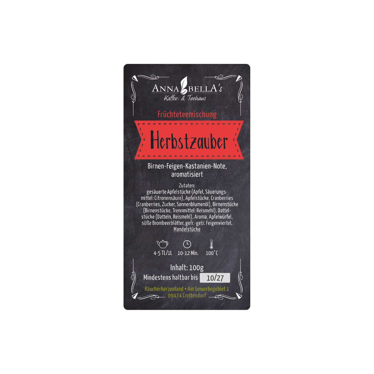 Eine Teeverpackung mit der Aufschrift „Früchteteemischung ‚Herbstzauber‘“ von Original Crottendorfer, mit einem roten Banner, einer Zutatenliste und detaillierten Produktinformationen auf Deutsch vor schwarzem Hintergrund. Diese aromatisierte Früchteteemischung verzaubert mit köstlichen Noten von Birne, Feige und Kastanie und sorgt so für ein herrliches Herbst-Geschmackserlebnis.