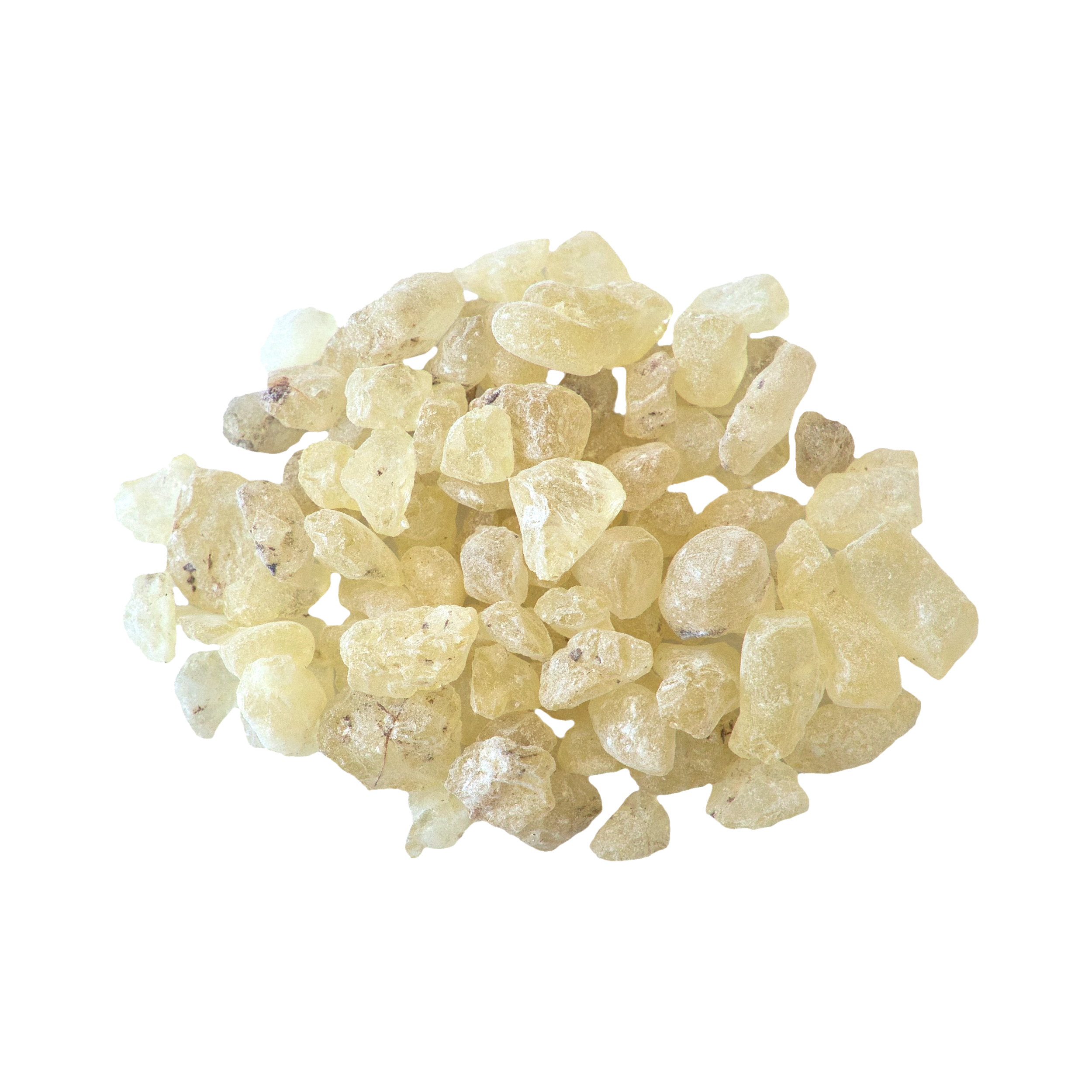 Ein Haufen durchscheinenden, gelblichen Dammar in der Schraubdeckeldose von Original Crottendorfer Räucherkerzen, präsentiert auf weißem Hintergrund, bekannt für seinen ätherischen Duft und seine stimmungsaufhellenden Eigenschaften.
