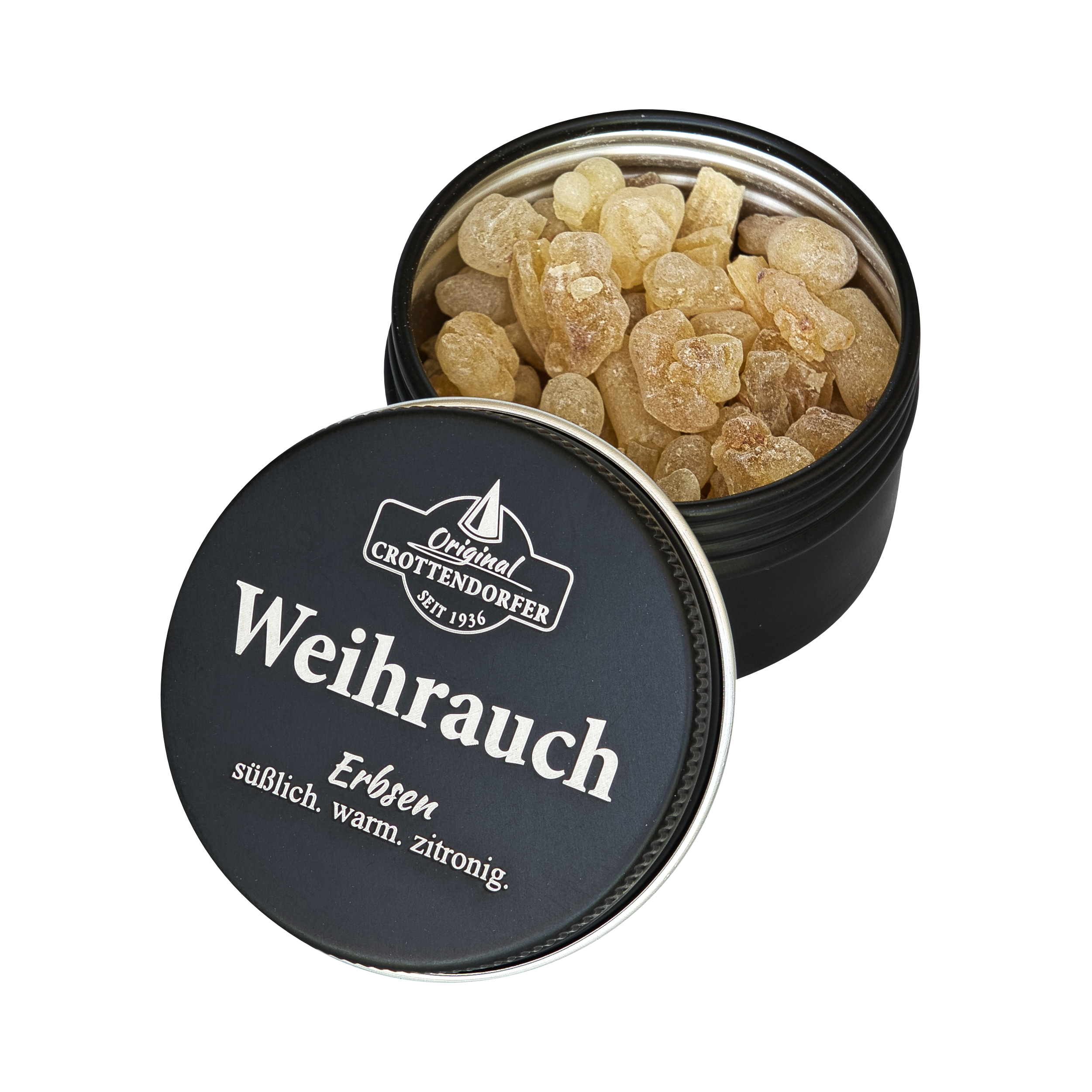 Eine runde schwarze Blechdose mit der Aufschrift „Weihrauch in der Schraubdeckeldose“ von Original Crottendorfer Räucherkerzen enthält hellbraune, unregelmäßig geformte Bonbons. Der teilweise geöffnete Deckel gibt den Blick auf Bonbons frei, die ein süßes, warmes Zitronenaroma verströmen – ideal für die Meditation.