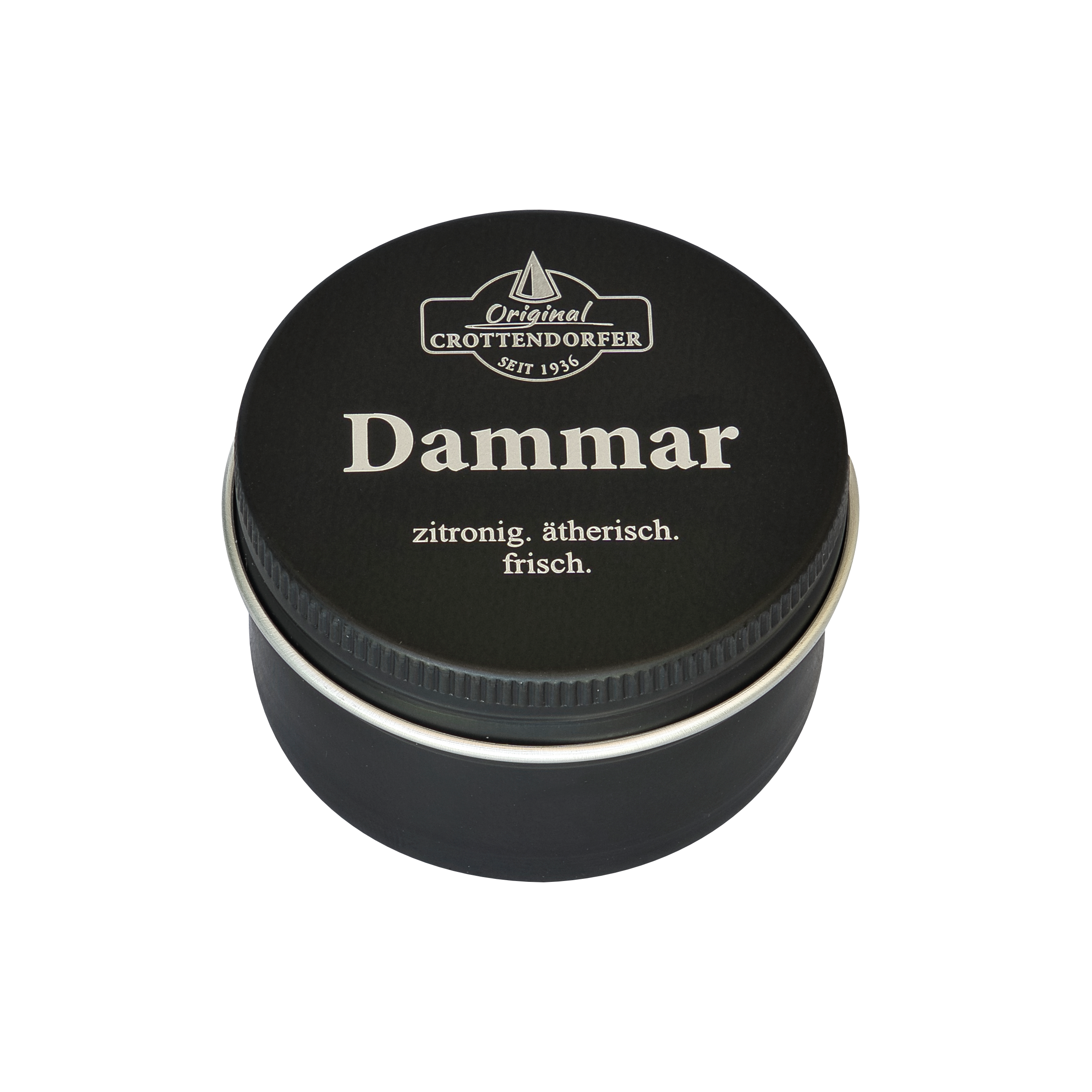 Auf einer schwarzen Blechdose mit der Aufschrift „Dammar in der Schraubdeckeldose“ von Original Crottendorfer Räucherkerzen ist in weißer Schrift der Text „zitronig. ätherisch. frisch.“ zu lesen, wodurch der stimmungsaufhellende, ätherische Duft vor dem weißen Hintergrund besonders hervorgehoben wird.