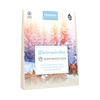 Eine Packung Candle Factory Aromabadekissen "Wintermärchen" zeigt einen verschneiten Wald, pastellfarbenen Himmel, Sternanis und Mandel; als vegan gekennzeichnet und mit Mandelöl für einen winterlichen Duft hergestellt; Naturkosmetik.