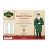 Der Räucherkerzen-Adventskalender 2026 – Querformat von Original Crottendorfer Räucherkerzen präsentiert sich in einer festlichen Verpackung mit der Abbildung eines bärtigen Mannes in grüner Tracht, der eine Laterne hält, und enthält deutsche Beschreibungen der 24 erzgebirgischen Räucherkerzen-Duftnoten – eine für jeden Tag des Adventskalenders.
