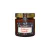 Ein Glas mit goldenem Deckel enthält „Original Crottendorfer Hausgemachter Fruchtaufstrich 200 g“, einen veganen Erdbeer-Vanille-Fruchtaufstrich. Auf dem Etikett steht „Fruchtaufstrich Erdbeer-Vanille“. Dekorative Fruchtillustrationen und eine dunkelblaue Schleife zieren das Glas.