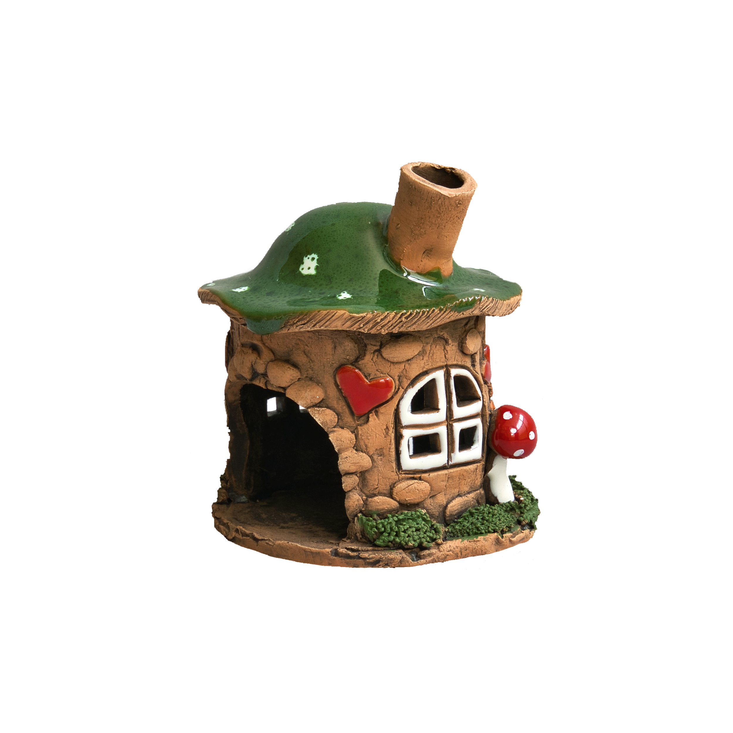 Das Räucherhaus „Waldromance“ aus Keramik von Original Crottendorfer ist liebevoll gefertigt und besticht durch sein verspieltes Design: Ein märchenhaftes, kleines Haus mit grünem Dach, detailreichen Herz- und Fensterverzierungen, einem roten Pilz neben der Tür sowie einem schiefen Schornstein auf dem Dach. Das dekorative Räucherhaus verbreitet eine zauberhafte und gemütliche Atmosphäre.
