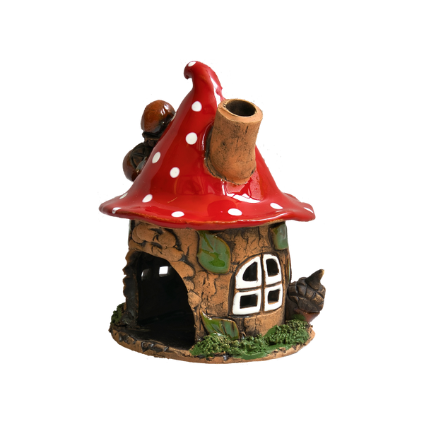 Das verspielte Räucherhaus aus Keramik von Original Crottendorfer, das „Räucherhaus Keramik Eichelhaus“, besticht durch sein bezauberndes Design in Form einer Eichel mit detailreich gestalteten Fenstern, Türen und einem Schornstein. Vor einem schlichten weißen Hintergrund ist dieses Stück aus limitierter Auflage ideal, um Ihrer Einrichtung märchenhaften Zauber zu verleihen.