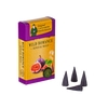 Eine Schachtel „Räucherkerzen Wild Romance“ von Original Crottendorfer Räucherkerzen zeigt ein violettes und gelbes Design mit künstlichen Bildern sowie drei aromatische dunkle Zapfen.