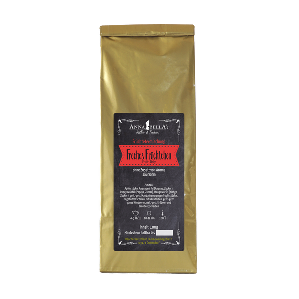 Eine goldbraune Verpackung mit der Aufschrift „Original Crottendorfer Früchteteemischung Freches Früchtchen“ enthält ein rotes Banner und schwarzen Text mit Zutaten, Nährwertangaben, Zitrusfruchtauszügen und Gewichts-/Verfallsdatumsangaben auf Deutsch.